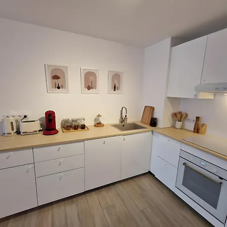 Apartment 3 Chambres, 9p, Hyper Centre Chessy (Seine-et-Marne)